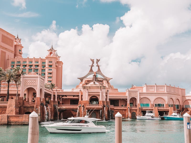 Nassau Airport to Atlantis: Every Transfer Option Compared (2026 Prices)